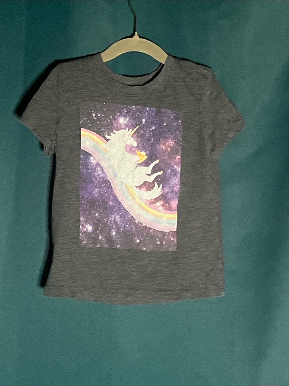 Old Navy Gray Unicorn Rainbow Graphic Tee